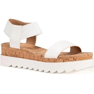 NWT Sun + Stone Melanyy Laceless Open Toe Wedge Sandals White Size 9.5